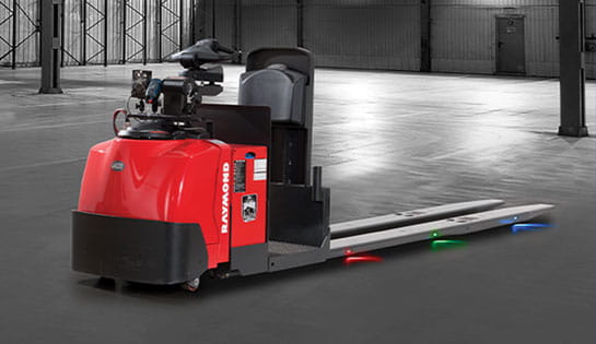 Optimize your order picking and batch picking operations with the Raymond Pick2Pallet LED light system