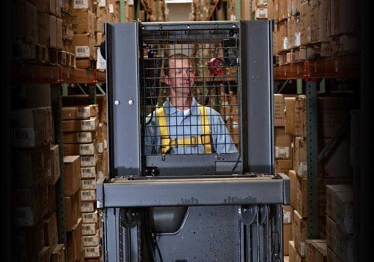 Raymond 5200 Orderpicker Truck Uses Less Energy