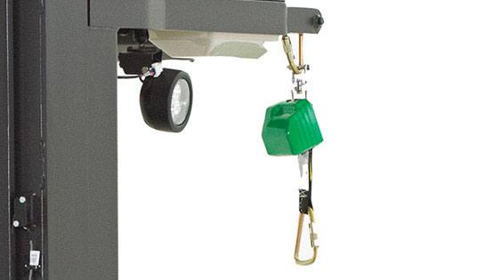 Raymond 5000 Series Order picker truck tether