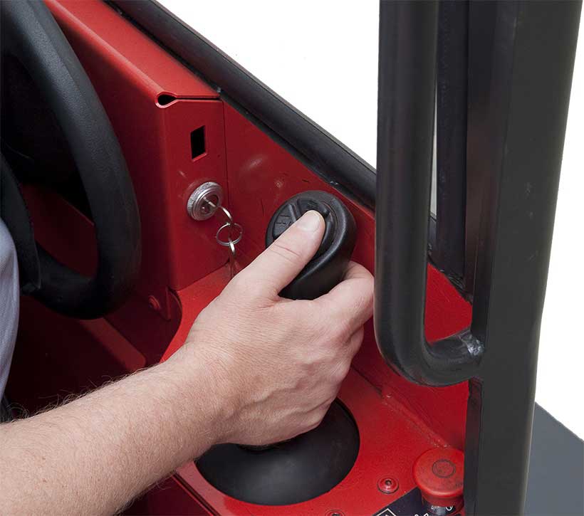 Raymond Sideloader Narrow Aisle truck with Variable Lift/Lower