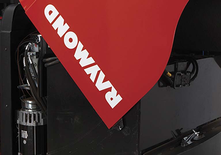 Raymond 9800 Swing Reach Truck energy efficient ACR System